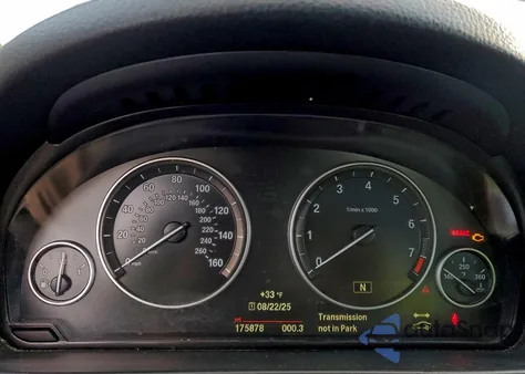 2015 BMW 528 Xi z USA, uszkodzony, nr VIN WBA5A7C5XFD623367